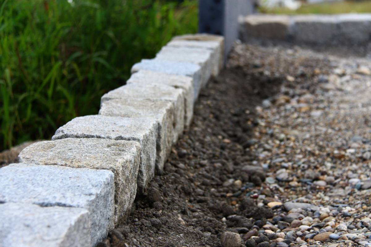 Terrassement jardin en pente : d&eacute;finition et &eacute;tapes cl&eacute;s Guebwiller